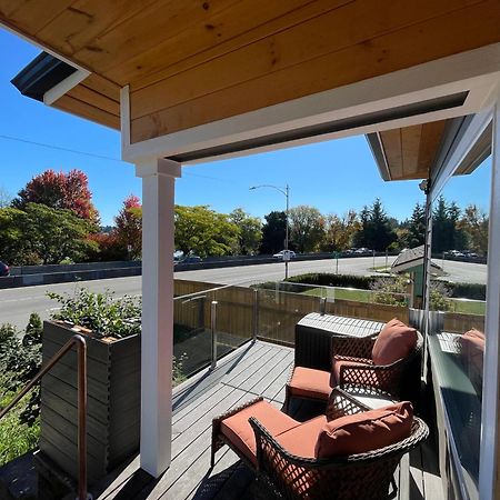 Green Lake 1St Line Home A With Central Air Conditioners Seattle Eksteriør bilde