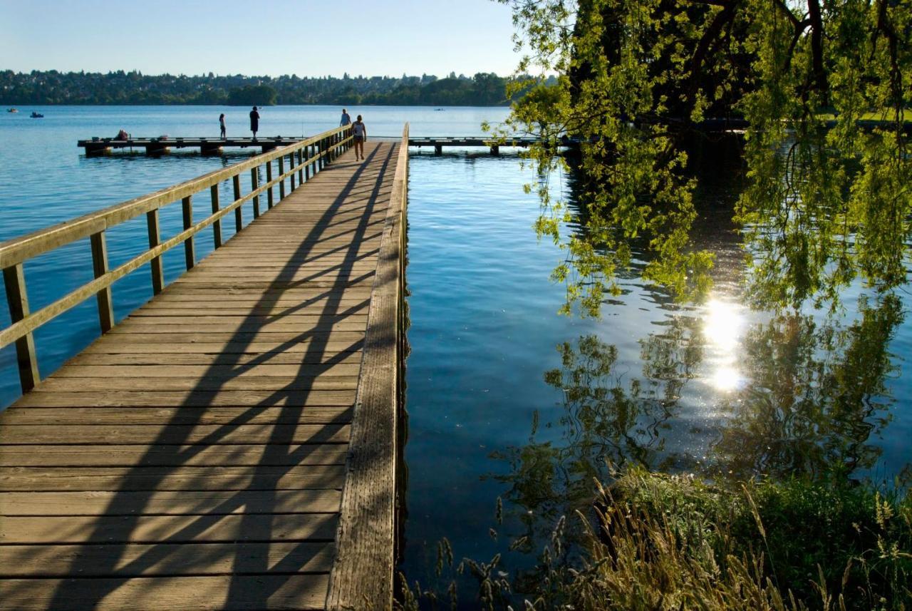 Green Lake 1St Line Home A With Central Air Conditioners Seattle Eksteriør bilde